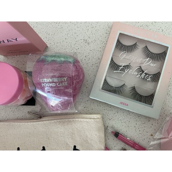 Strawberry Bath Body Bracelet Makeup Lashes Nails Tools Cosmetic Bag Set Bundle - Picture 6 of 11